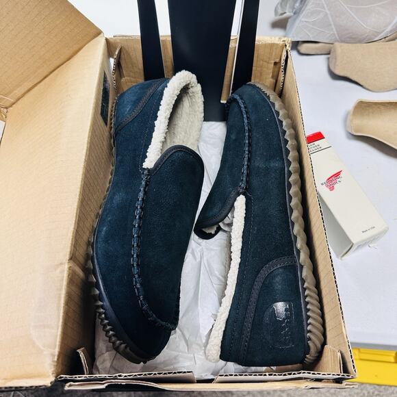 Size 10 - Sorel Dude Moccasins Men’s Black Suede Shoes / Slippers main image 2